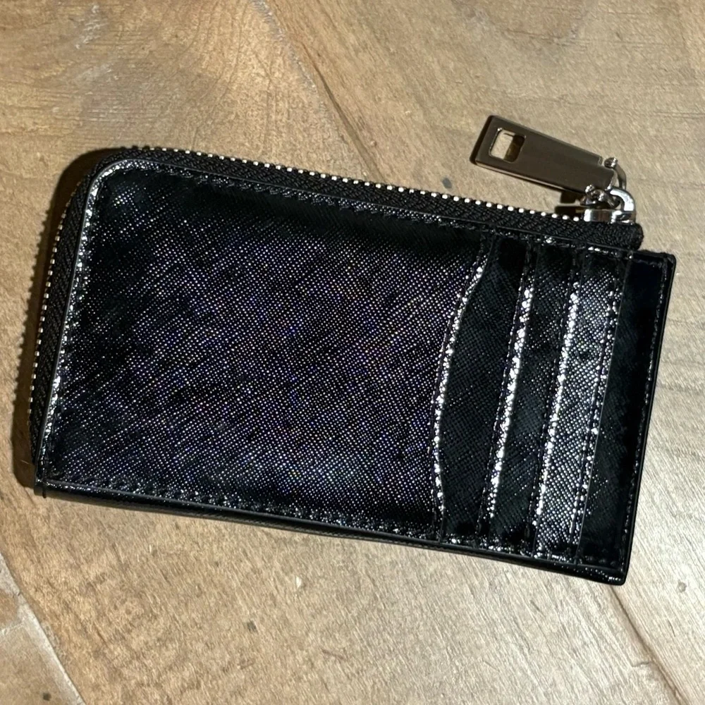 Marc Jacobs X Looney Tunes
Key Wallet - Picture 3 of 14